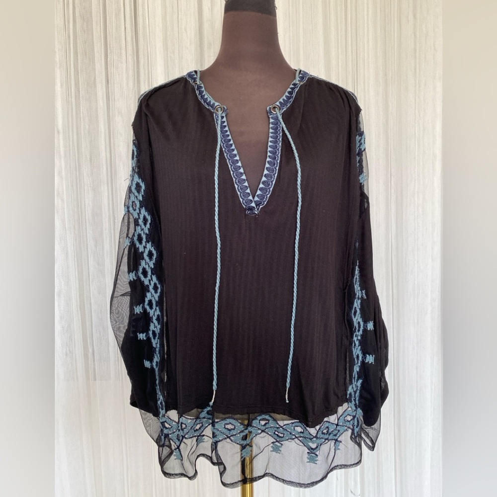 REDUCED! Free people bohemian peasant oversized embroidery, 3/4 sleeves! - Picture 3 of 16